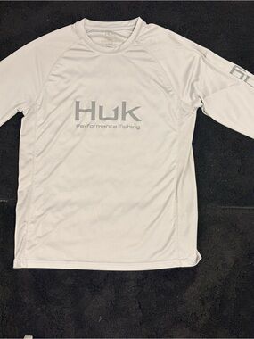 Huk Men's Long-Sleeve Rash Guard in Light Gray with Gray Logo